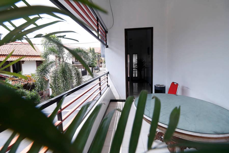 Reddoorz Plus Near Undip Tembalang Hotel Semarang Kültér fotó